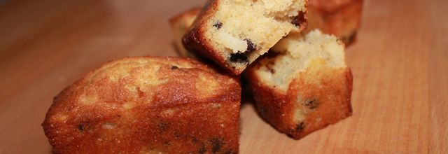 Mini cake pommes et pépites de chocolat