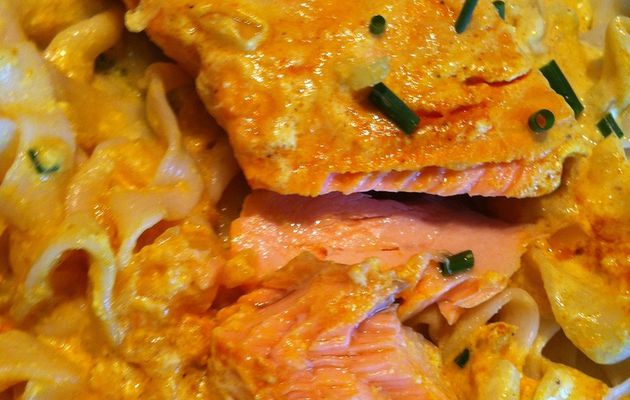 Pavé de saumon à la crème de curry "micro-ondes" Dukan