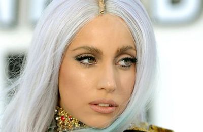 PEOPLE: Incroyable,Lady Gaga nue comme un ver affole le web.