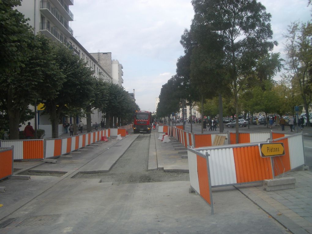 Première étape des travaux du tram, les chantiers de déviation des réseaux ont commencé en juin 2010 et se termineront en novembre 2011.