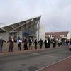 Chaîne humaine autour du lycée Sonia Delaunay