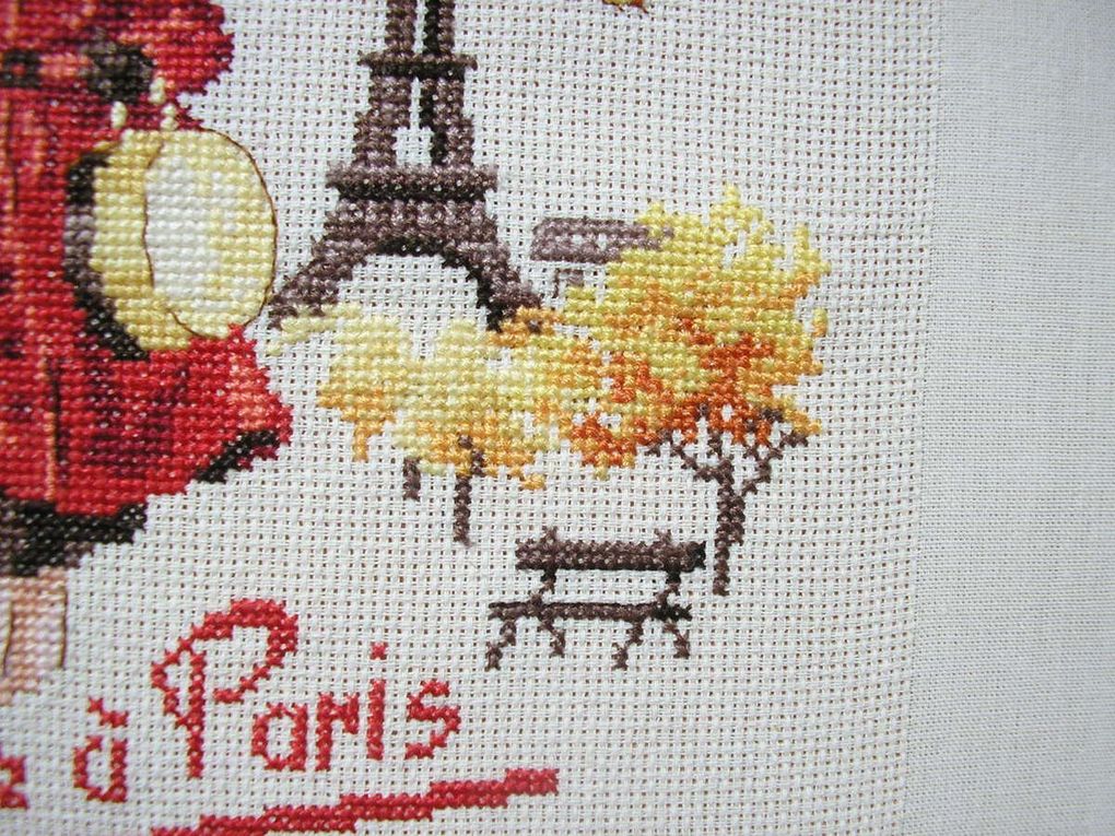 Torchon &quot;Un jour à Paris au printemps&quot; et&quot;en automne&quot; des Brodeuses Parisiennes