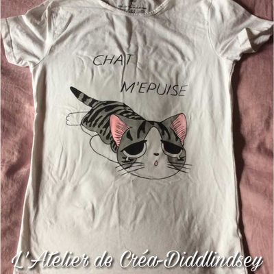  Peinture sur T-shirt « chat m’épuise »  À l’effigie du petit chat chie une vie de chat 