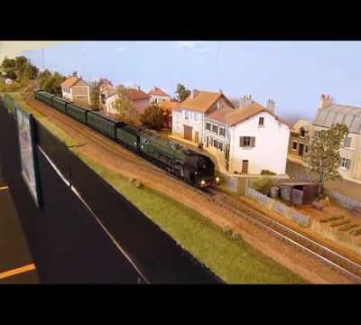 241 P17 Hornby-Jouef sur le réseau Noeud ferroviaire à RIORGES