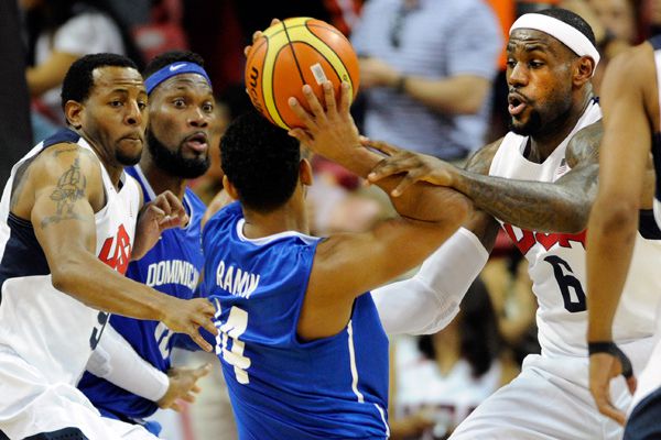 JO 2012 - MATCH DE PRÉPARATION : TEAM USA ÉCRASE LA RÉPUBLIQUE DOMINICAINE