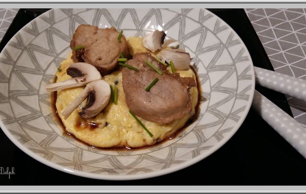 Filet mignon de porc laqué au miel et soja, polenta crémeuse aux champignons 