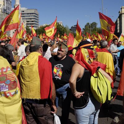 REGIONALISME SECESSION - Les catalans s'opposent au coup d'état indépendantiste!