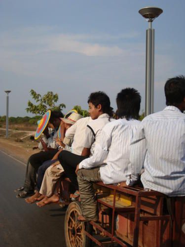 STUNG TRENG
BANLUNG
KRATIE
ALONG VENG . temple du Preah Vihar
SIEM REAP . temples ANGKOR
...