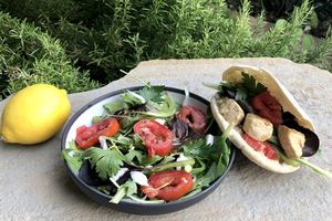 Slouvaki et sa salade