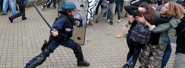 Tout le monde déteste la police. Mais pourquoi donc ?