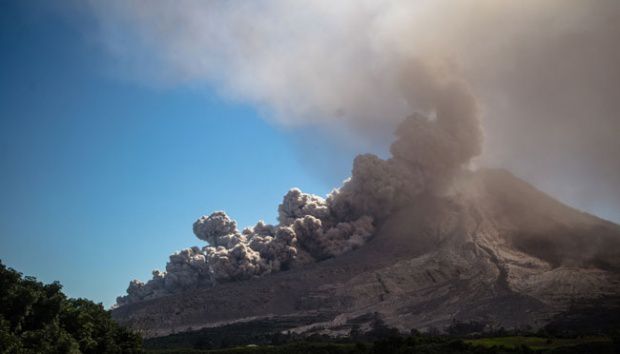 Lava Gunung Sinabung Jadi Objek Wisata
