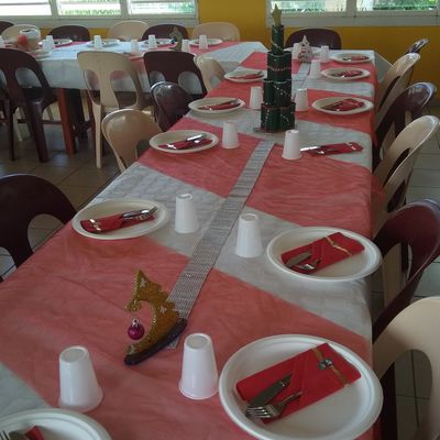 Déco de table pour les enfants ( avec les collègues)