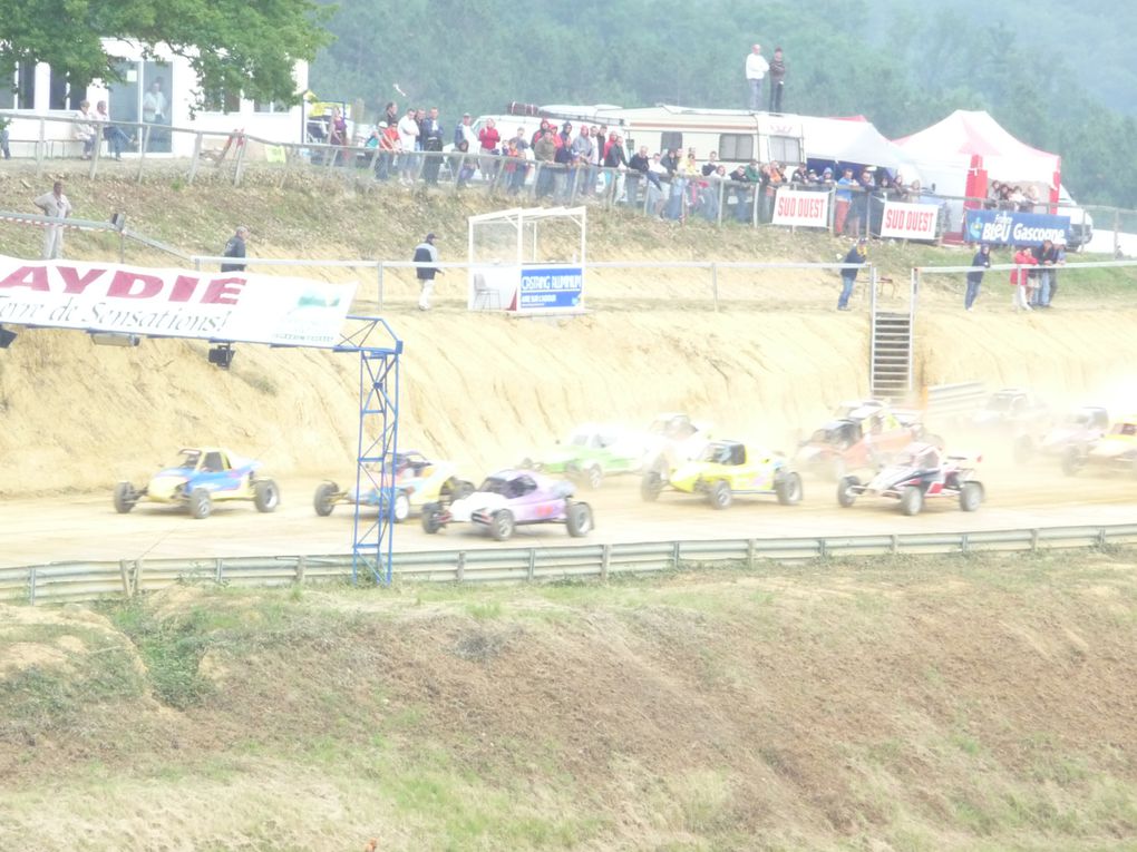 Les 12 et 13 juin 2010 à Aydie (64), épreuve du Championnat de France d'autocross.