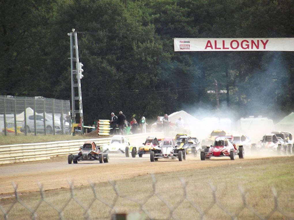 Les 29 et 30 septembre 2012 à Bourges (15), dixième épreuve du Championnat de France d'autocross.