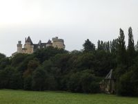 Le château de Chabenet  est relativement récent car construit sous Louis XI par Josselin Du Bois seigneur de Montmorillon durant la deuxième partie du xve siècle. Il est terminé en1471 date à laquelle des fossés larges sont creusés. Formidable ouvrage il comprenait 14 tours et un donjon.  Ce domaine couvre près de 2 000 hectares et va de Chabenet à la Rocherolles. (Wikipédia)