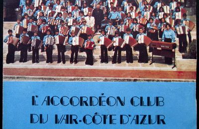 L'Accordéon Club du Var-Côte d'Azur dirigé par Olivier Perfetti