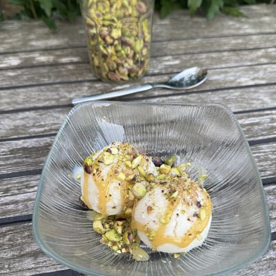GLACE ORIENTALE FLEUR D'ORANGER CARDAMOME PISTACHE MIEL