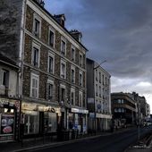 "Impardonnable" : dans le Val-de-Marne, un maire fait un salut nazi et crie "Heil" en plein conseil municipal