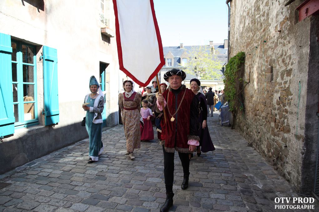 Photos de la fete medievale de guerande.ville de guerande. sel de guerande.