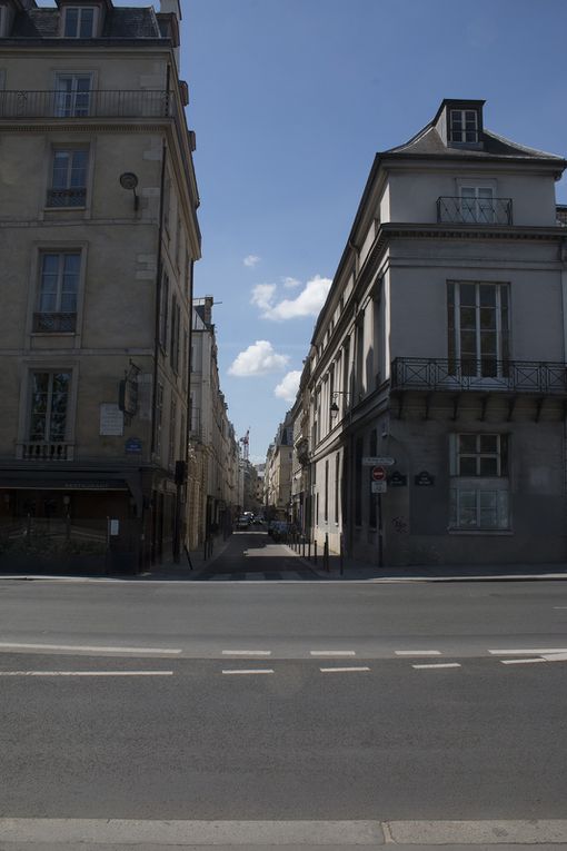 Du Louvre aux Chaps Elysées par les voies de berge