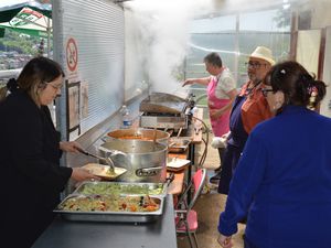 Barbecue pour les Seniors à la grotte d'Algrange avec le CCAS en 2023