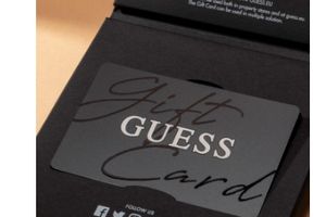 Guess, le site de la marque de vêtements et accessoires de toute beauté !