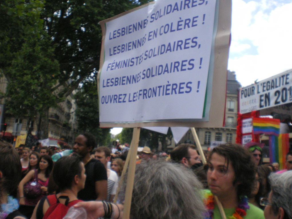 lesbian-pride-revolution