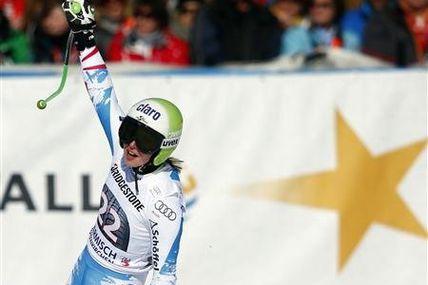 Ski: Fenninger gagne, Maze menacée de mort à Garmisch