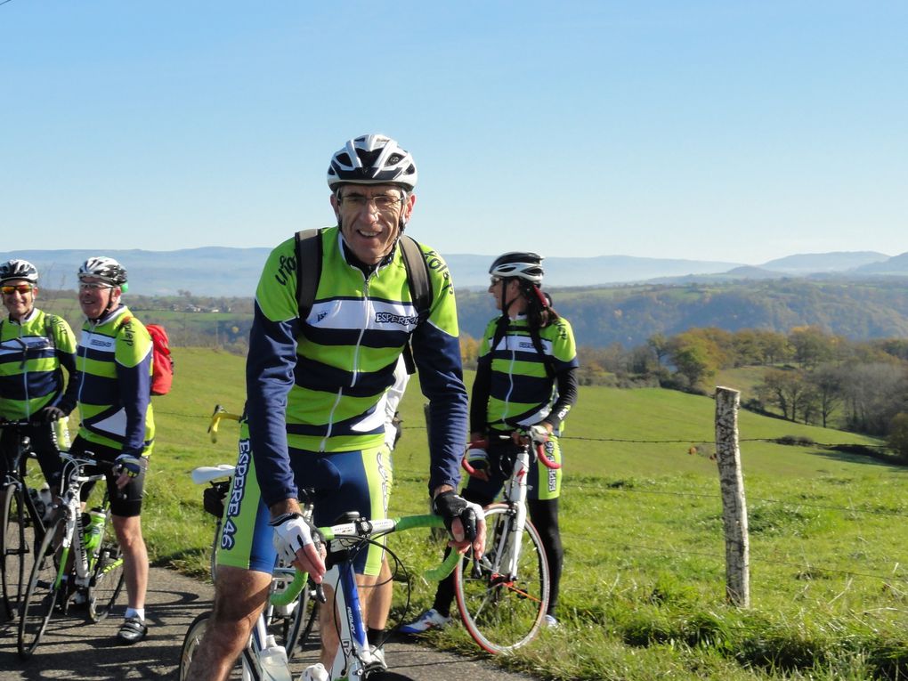 L'AS Espère Cyclo dans le Rougier de Marcillac-Vallon