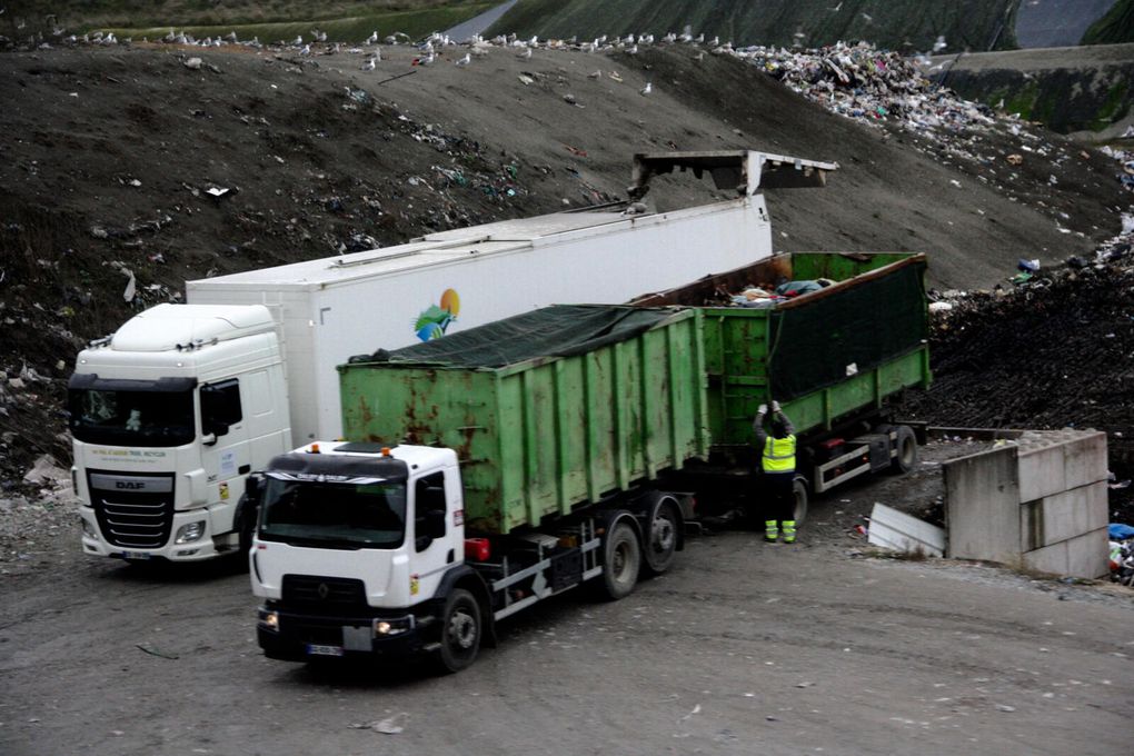 VISITE DE L' INSTALLATION DE STOCKAGE DES DECHETS NON DANGEREUX DU PIHOURC ET DU CENTRE DE TRI DES EMBALLAGES MENAGERS DE VILLENEUVE DE RIVIERE AVEC CAGIRE GARONNE SALAT