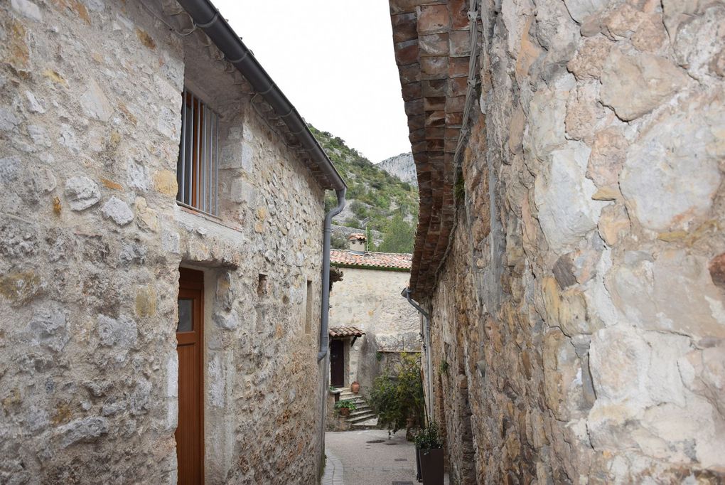 Que la France est belle : Saint Guilhem le désert.