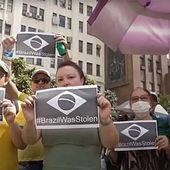 Les comptes bancaires des Brésiliens qui protestent contre les résultats de l'élection sont gelés
