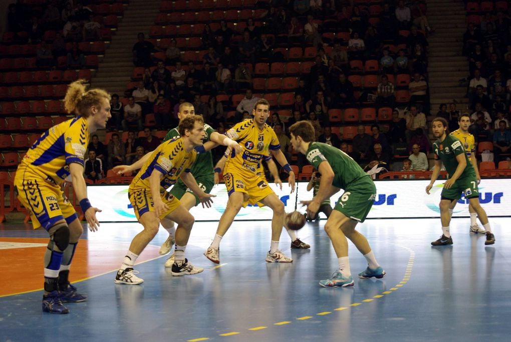 Match de Handball du 30 mars 2012 au Parnasse à Nîmes - Un match sous haute tension...