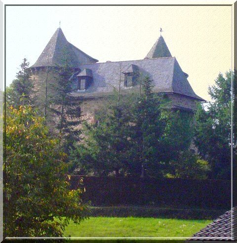 Diaporama maison forte du CLAUX à Firmi