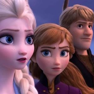 Pelicula Frozen 2 En Espanol Latino Anime 2019 Por Que Nacio Elsa Con Poderes Magicos La Respuesta Le Esta Llamando Y Amenaza Su Reino Junto Con Anna Kristoff Olaf Y Sven