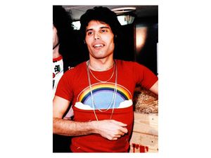 Le T-Shirt de Freddie vendu par SOTHEBY'S aux enchères