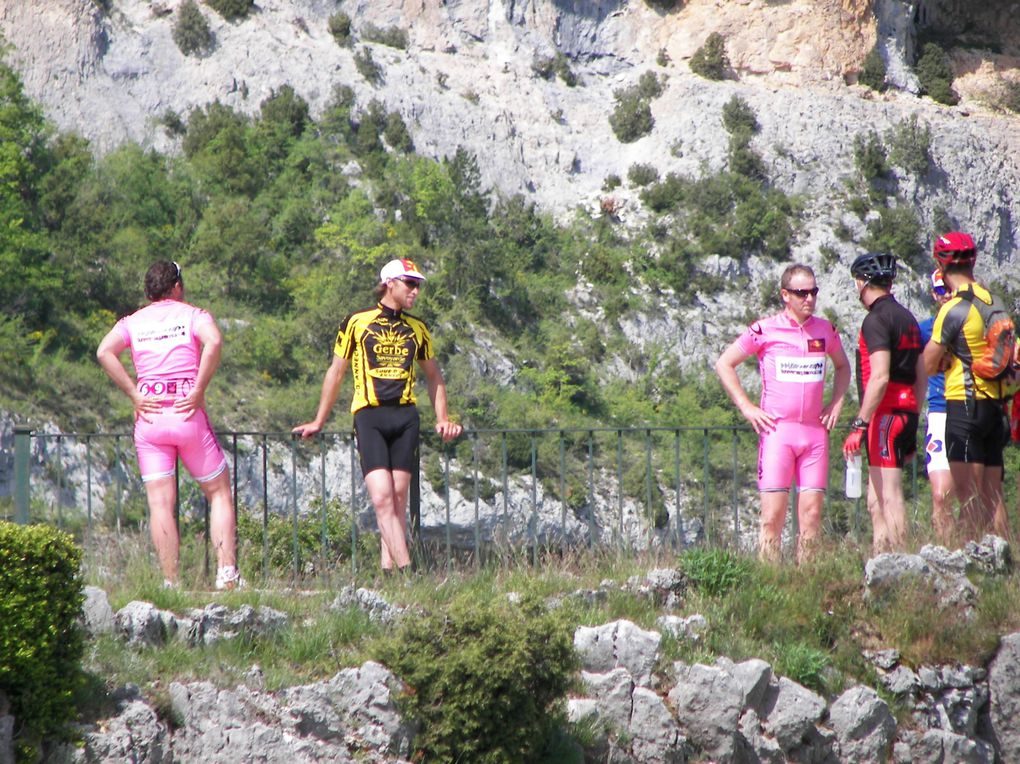 Album - Dimanche-23-mai-Gorges-de-la-Nesque-et-Ventoux-par-Sault