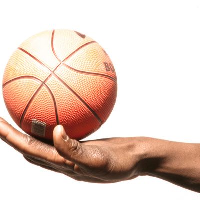 ¿Qué es el baloncesto?