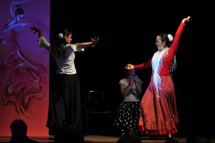Stages de Sévillanes et de Flamenco et soirée de clôture à la MJC Palente de Besançon (Doubs, Franche-Comté)