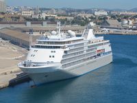 Une partie de la flotte Silversea : Silver Origin, Silver Endeavour, Silver Explorer (photo Quentin Lepetit), Silver Moon, Silver Shadow, Silver Whisper et Silver Spirit