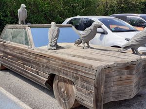 Cadillac en bois 