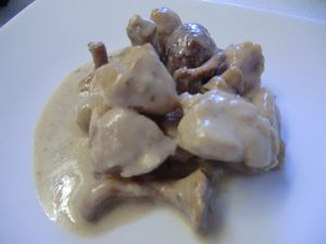 Croustillants de ris de veau, marrons et girolles au Monbazzillac