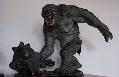 Review : The Cave Troll (Sideshow Weta)