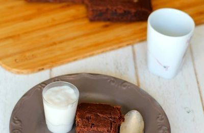 Gâteau au chocolat & crème anglaise au lait de coco — La cuisine {végétalienne} de Djanisse