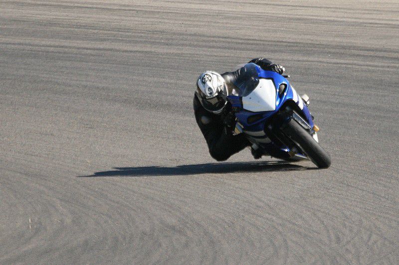 Le 19 juillet 2009, petite scéance de roulage moto au pôle mécanique d'Alès.