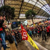 MARSEILLE Gare Saint Charles : Olivier MATEU secrétaire de l'UD CGT, l'attaque est généralisée