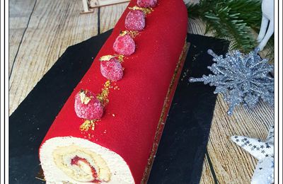 Bûche pistache framboise