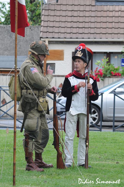 Grand rassemblement des reconstitueurs organisé par l'association "Histoire et Collection" le 23 juin 2013 à Chauconin-Neufmontiers