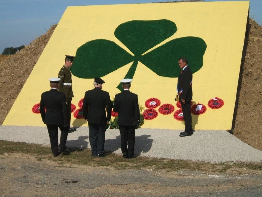 En septembre 2006 a eu lieu une grande cérémonie Irlandaise en hommage à la 16 éme division Irlandaise venue se battre durant la première Guerre Mondiale en 1916, qui a duré un week-end.