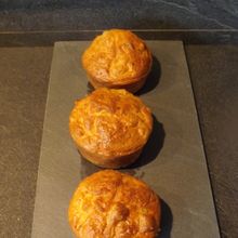 Petits muffins à la mijotée de carottes, raisins secs et miel